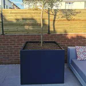 Square Outdoor Aluminium Planter - Image 3